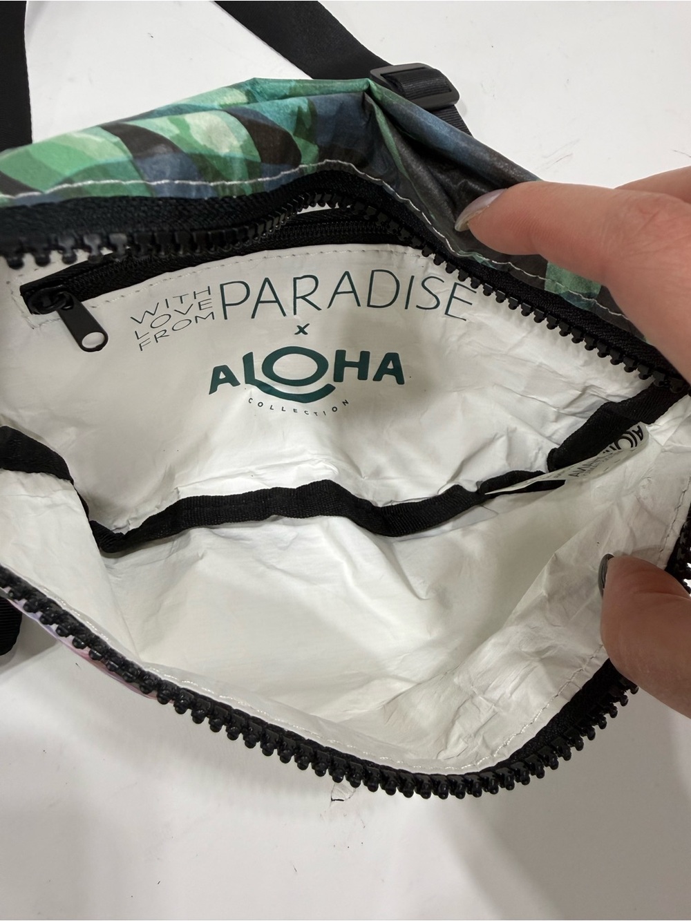 Aloha Collection Mini Hip Pack - Picture 3 of 4